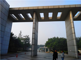 公司拆除文化門廊現(xiàn)場(chǎng)實(shí)地測(cè)量