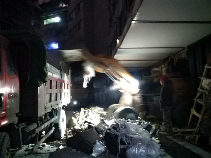 隱棲堂南臺(tái)路酒店后期增加項(xiàng)拆除建渣清運(yùn)施工