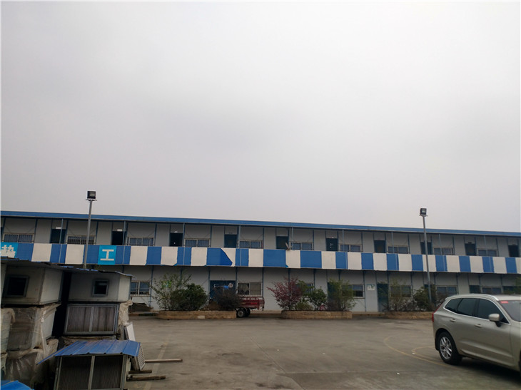 成都混凝土拆除清運施工團隊專業(yè)工程地面混凝土拆除