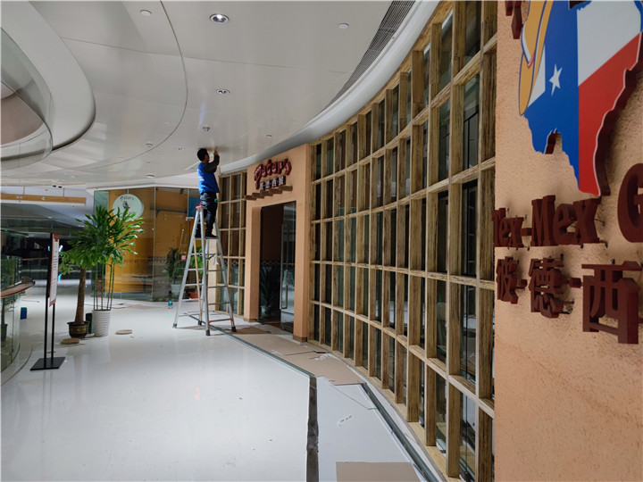 成都專業(yè)商場拆除公司萬象城店鋪案例